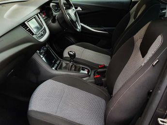 Vauxhall Grandland X 1.2 Turbo SE 5dr