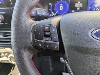Ford Kuga 2.5 PHEV ST-Line 5dr CVT