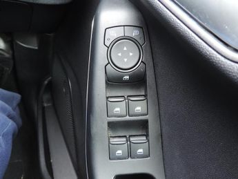 Ford Fiesta 1.0 EcoBoost Hbd mHEV 125 Titanium Vignal 5dr Auto