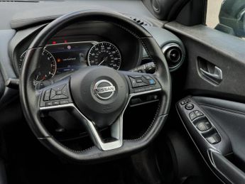 Nissan Juke 1.0 DiG-T Tekna 5dr DCT