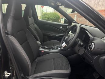 Nissan Juke 1.6 Hybrid N-Connecta 5dr Auto