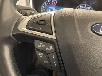 Ford Mondeo 2.0 TDCi (210PS) Automatic Titanium (X Pack) 5dr**MASSIVE SPEC**