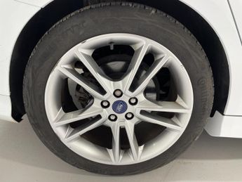 Ford Mondeo 2.0 TDCi (210PS) Automatic Titanium (X Pack) 5dr**MASSIVE SPEC**