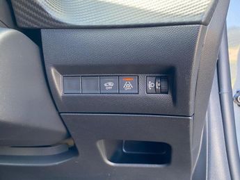 Peugeot 208 50kWh E-Style Auto 5dr (7.4kW Charger)