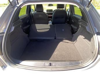 Peugeot 208 50kWh E-Style Auto 5dr (7.4kW Charger)