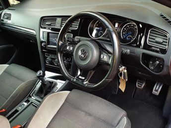 Volkswagen Golf 2.0 TSI R 3dr