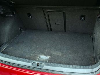 Volkswagen Golf 2.0 TSI R 3dr