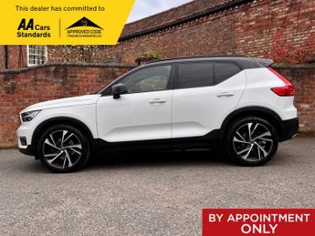 Volvo XC40 D4 R-DESIGN PRO AWD
