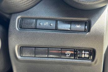 Nissan Juke 1.0 DIG-T N-Connecta (114ps) DCT 5-Door