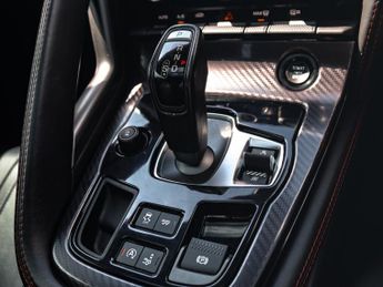 Jaguar F-TYPE 5.0 Supercharged V8 R 2dr Auto AWD