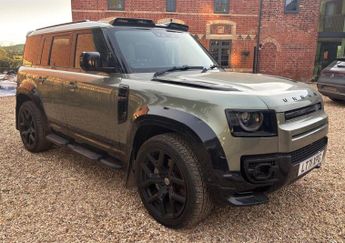 Land Rover Defender 3.0 D300 MHEV SE Hard Top SUV Auto 4WD MWB Euro 6 (s/s) 5dr