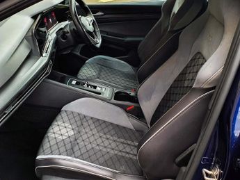 Volkswagen Golf 1.5 eTSI 150 R-Line 5dr DSG