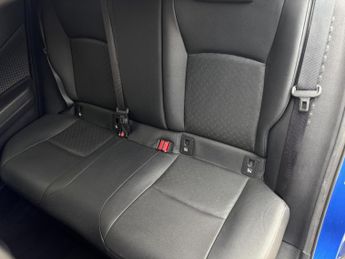 Toyota C-HR 1.8 Hybrid Dynamic 5dr CVT
