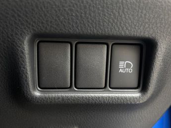 Toyota C-HR 1.8 Hybrid Dynamic 5dr CVT