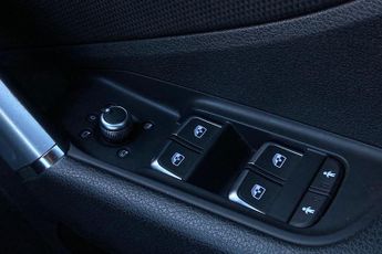 Audi Q2 1.5 TFSI CoD 35 S line Euro 6 (s/s) 5dr