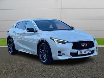 Infiniti Q30 