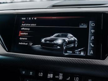 Audi E-Tron Gt 390kW Quattro 93kWh Vorsprung 4dr Auto