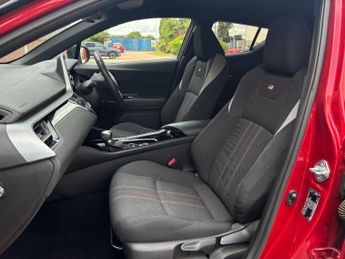 Toyota C-HR 1.8 Hybrid GR Sport 5dr CVT