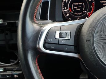 Volkswagen Golf 2.0 TSI 245 GTI Performance 5dr DSG