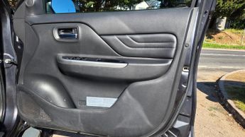 Mitsubishi L200 Double Cab DI-D 150 Barbarian X 4WD Auto