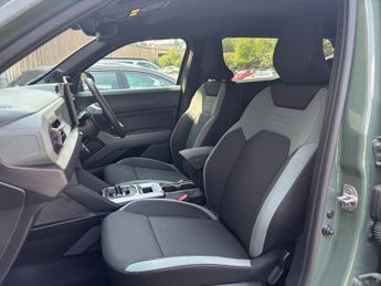 Dacia Duster 1.6 Hybrid 140 Extreme 5dr Auto