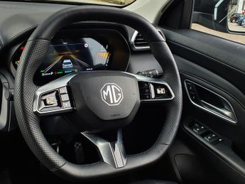 MG ZS 1.5 Hybrid+ Trophy 5dr Auto