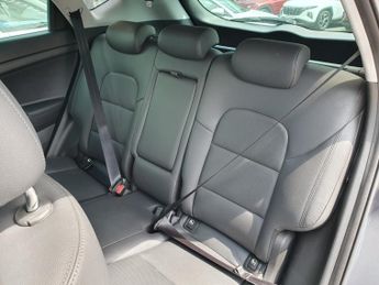 Hyundai Tucson 2.0 CRDi 48V MHD Premium SE 5dr 4WD DCT