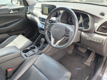 Hyundai Tucson 2.0 CRDi 48V MHD Premium SE 5dr 4WD DCT