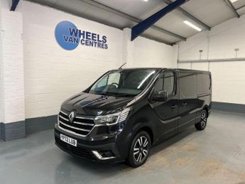 Renault Trafic 2.0 dCi Blue 30 Sport+ LWB Euro 6 (s/s) 5dr