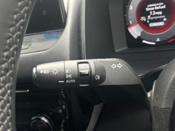 Nissan Qashqai 1.3 DiG-T MH 158 N-Connecta 5dr Xtronic