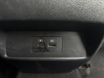 Nissan Qashqai 1.3 DiG-T MH 158 N-Connecta 5dr Xtronic