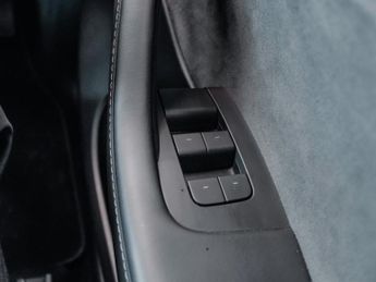 Tesla Model Y Long Range AWD 5dr Auto