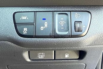 Hyundai Ioniq 1.6 GDi (105ps) Premium SE Hybrid DCT 5Dr HB