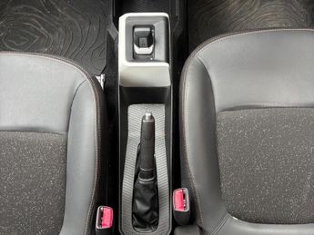Dacia Spring 27kWh Extreme 65 48kW 5dr Auto