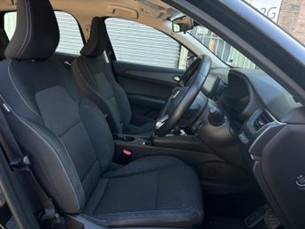 Renault Arkana 1.6 E-TECH Hybrid 145 Iconic 5dr Auto
