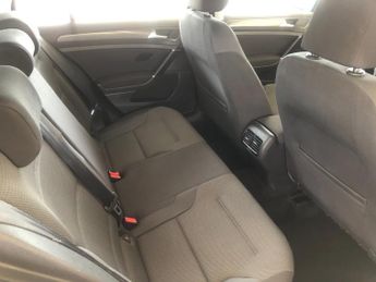 Volkswagen Golf 99kW e-Golf 35kWh 5dr Auto