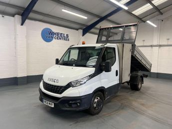 Iveco Daily 2.3D HPI 14V 35C 3450 MWB Euro 6 (s/s) 2dr (DRW)