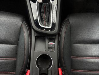 Renault Arkana 1.6 E-TECH Hybrid 145 R.S. Line 5dr Auto