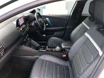 Citroen C4 50kWh Shine Plus Auto 5dr (7.4kW Charger)