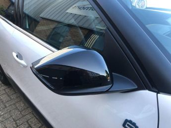 Citroen C4 50kWh Shine Plus Auto 5dr (7.4kW Charger)
