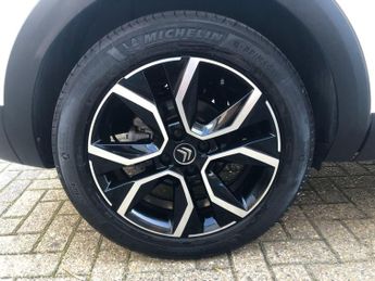 Citroen C4 50kWh Shine Plus Auto 5dr (7.4kW Charger)
