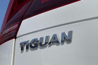 Volkswagen Tiguan 1.5 TSI EVO R-Line Tech DSG Euro 6 (s/s) 5dr