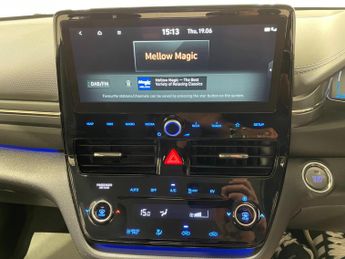 Hyundai Ioniq 38kWh (136PS) EV Automatic PREMIUM 5dr.