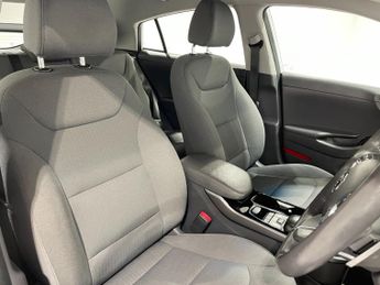 Hyundai Ioniq 38kWh (136PS) EV Automatic PREMIUM 5dr.