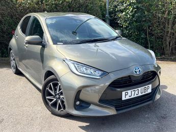 Toyota Yaris 1.5 VVT-h Design E-CVT Euro 6 (s/s) 5dr