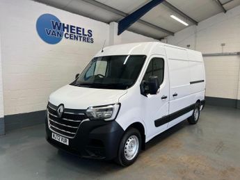 Renault Master 2.3 dCi 35 Business+ FWD MWB Medium Roof Euro 6 4dr