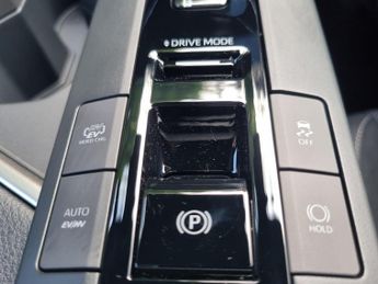 Toyota CHR 2.0 PHEV Excel 5dr CVT