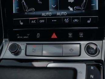 Audi E-tron 300kW 55 Quattro 95kWh S Line 5dr Auto