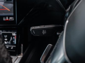 Audi E-tron 300kW 55 Quattro 95kWh S Line 5dr Auto