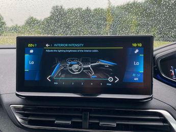 Peugeot 3008 1.6 13.2kWh Allure Premium + e-EAT Euro 6 (s/s) 5dr